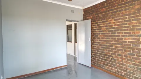 16 A Hennie Alberts Street